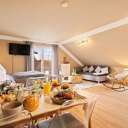 Ferien-Apartment Seewiesen Mit Privatstrand ฟรีดริชส์ฮาเฟน ภายนอก รูปภาพ